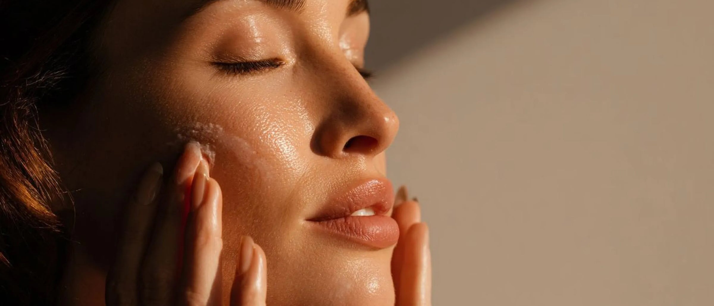 <p>Skin that heals itself. <em>Naturally.</em></p>